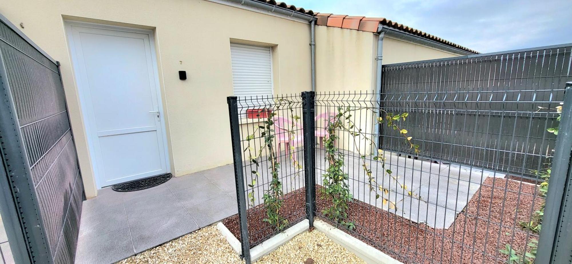 Residences Les Sansonnets "Appartements & Studios" Jonzac Exterior foto