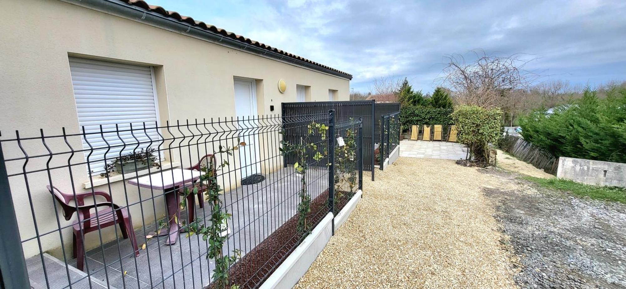 Residences Les Sansonnets "Appartements & Studios" Jonzac Exterior foto
