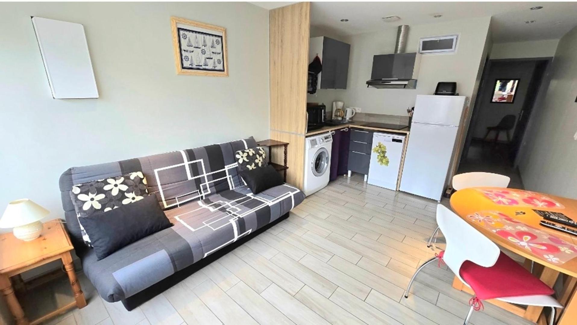 Residences Les Sansonnets "Appartements & Studios" Jonzac Exterior foto